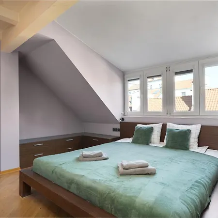 Close-3 Floor Luxury - Center - 150 M2 - Old Town - Downtown View - Piwna * Varşova