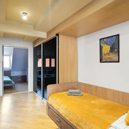 Apartment Close-3 Floor Luxury - Center - 150 M2 - Old Town - Downtown View - Piwna *
